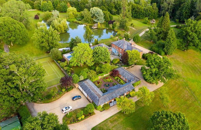Cadnam Lodge