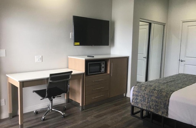 Cali Inn