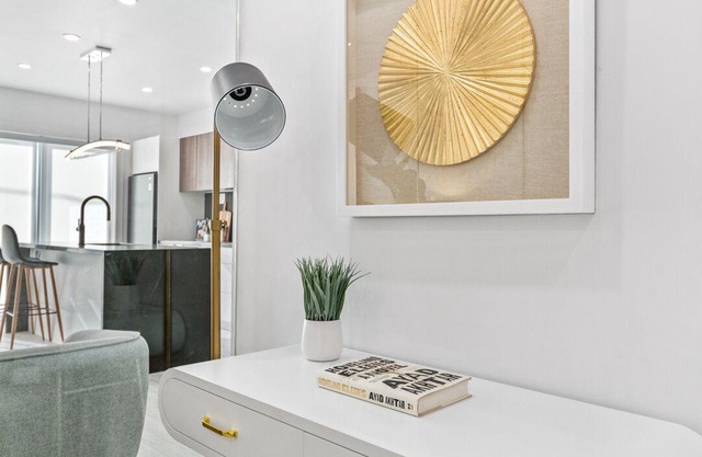 California Style Brand New 3 Bed in the Heart of Leslieville