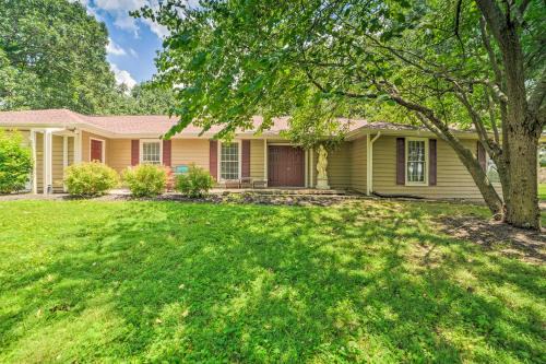 Calvert City Home, 8 Miles to Kentucky Lake!