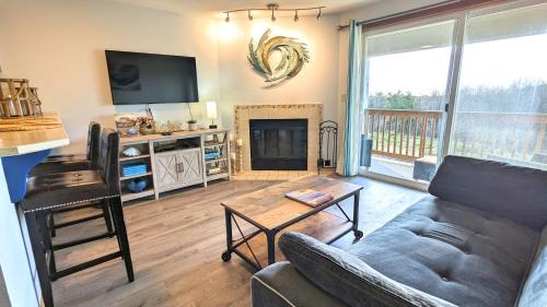 Calypso at Nautilus - Pet Friendly, Walk to beach!