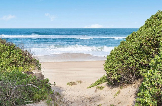 CALYPSO BEACH HOUSE *STAY FRIDAY TO MONDAY $3600