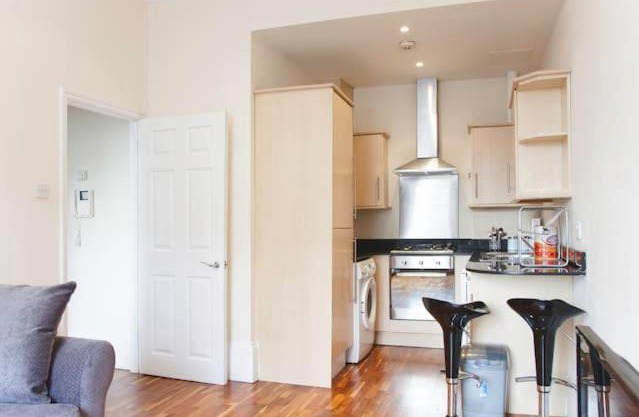 Camden Apartment A/Apartment