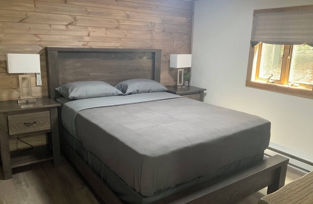 Camelback Cabin “Brand New”