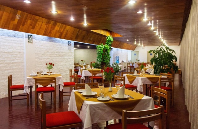Camino Real Hotel