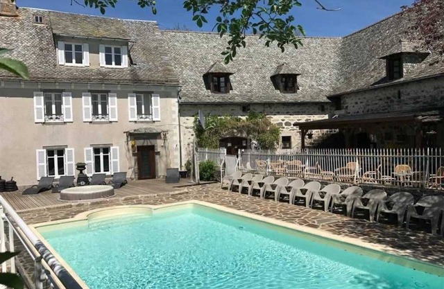 Camping 3 étoiles - Piscine - ccagied