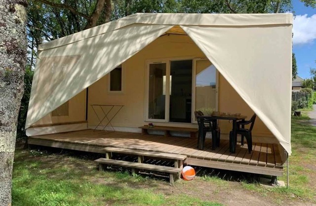 Camping 4 étoiles - Piscine - eeedcd