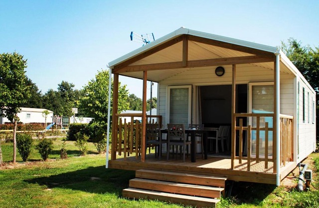 Camping Au Pré de l'Étang