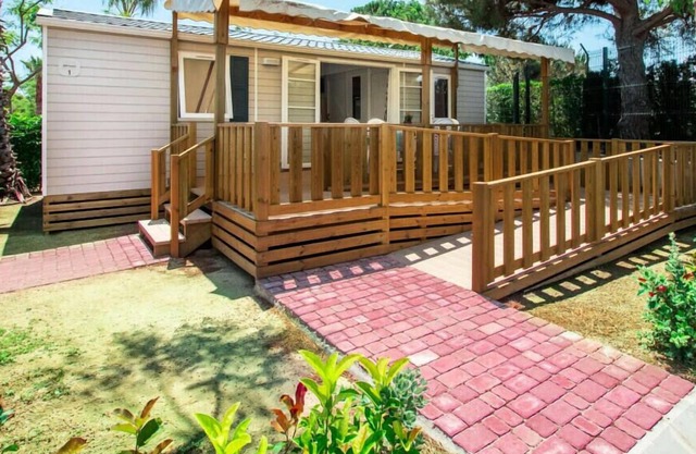 Camping Borepo*** - Mobile home Optiméo PMR 3 rooms 4 people Air-conditioned