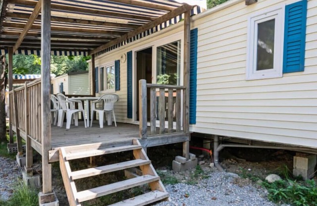 Camping Le Pré Cathare *** - Mobilhome for 6 People