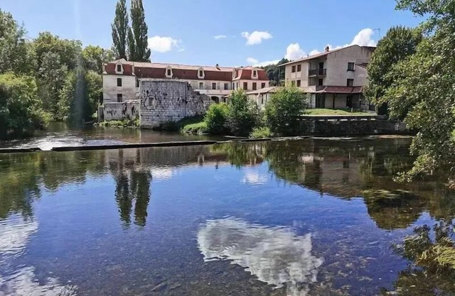 Camping Le Repaire * - Small 2 bedroom mobile home - uncovered wooden terrace - 20m² (R14 -R15 - R21 + 038) 4 people
