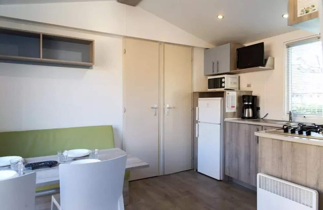 Camping Paradis le Vallespir* - Mobile home Camélia 3 rooms 4/6 people