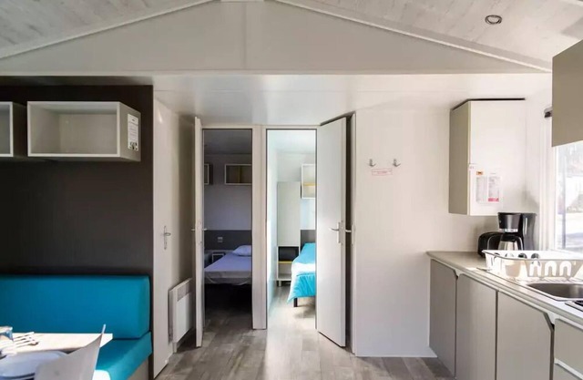 Camping Paradis le Vallespir* - Mobile home Coscoll 3 rooms 4 people