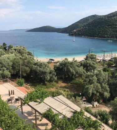 CAMPING POROS BEACH