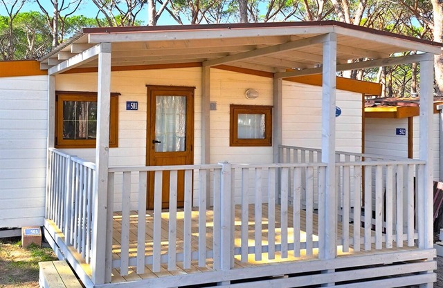 Camping Village Baia Blu La Tortuga Baia Comfort for 4 persons