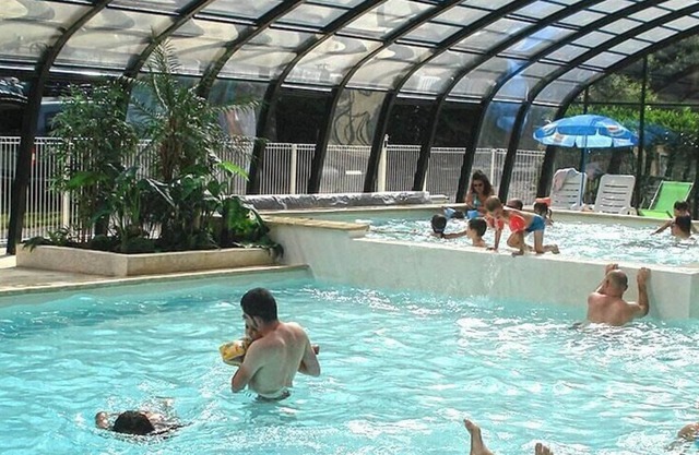 Campsite Flower the Green Valley * - 3-room Comfort Chalet for 5 people