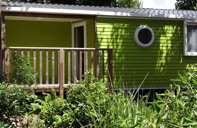 Campsite La Berge Fleurie * - Mobile home 2 bedrooms - 4 PERS (1 double bed + 2 single beds) CLIMATEIZATION/TV 4 people