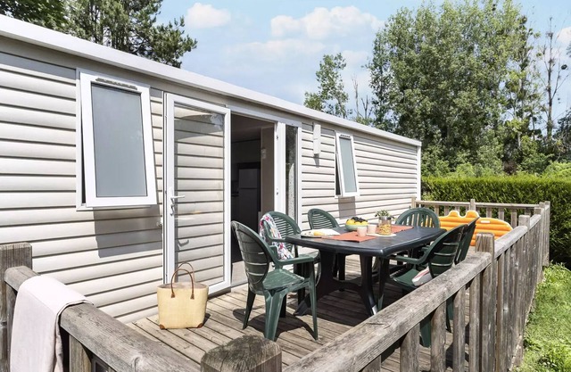 Campsite La Citadelle* - COMFORT mobile home - 4 bedrooms - 2 bathrooms for 8 people