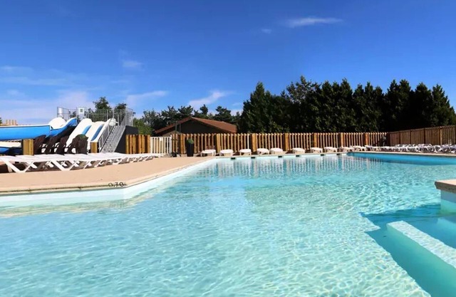 Campsite Les sous bois du Lac * - F1D - Semi-detached terrace cottage for 4 people