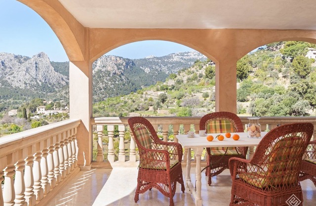 Can Cega - Beautiful house with terrace and views in Bunyola