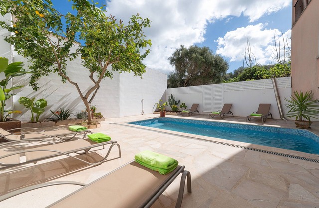 CAN JOAN (MARIA) - Magnificent townhouse with pool and free WiFi