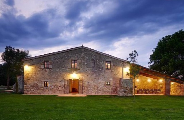 Can Piferrer - La Casa Petita for 16 people