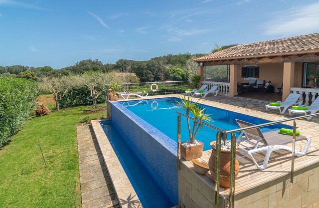 CAN ROCA - Villa with private pool in COSTITX. Free WiFi