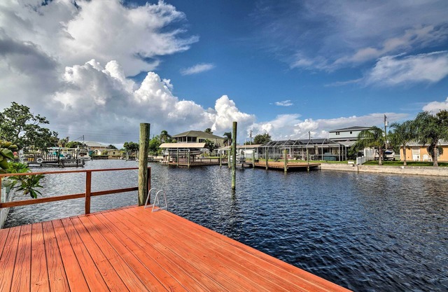 Canalfront Hudson Home w/Private Dock & Yard!