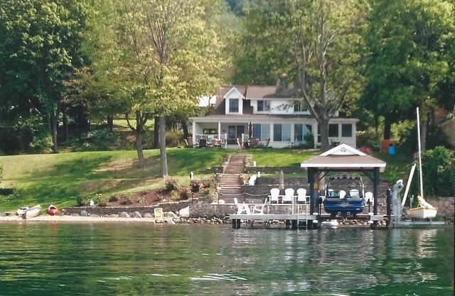 Canandaigua Lake Waterfront Cottage