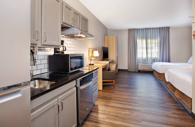 Candlewood Suites Kenosha by IHG