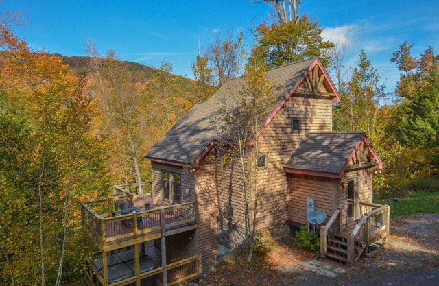 Canopy Escape | Quiet Location Near Wisp Resort!