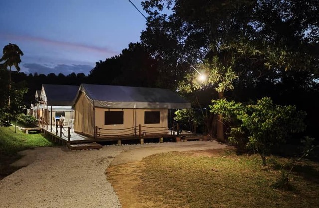 Canopy Villa Sireh Park