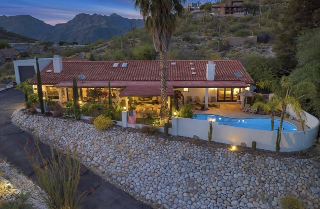 Canyon Ranch Hacienda is next to Canyon Ranch Resort & residence