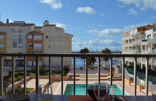 Cap d'Agde: Appt 2 pièces cabine, 6 couchages, proche plage, loggia, parking - FR-1-249-127
