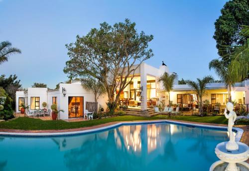 Cape Pillars Boutique Hotel 