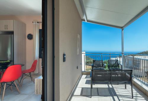 Capostango Apartments - Stunning Views of Libyan Sea