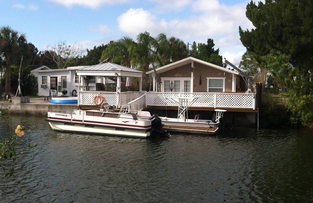 Capri Lane Waterfront -Direct Gulf Access!