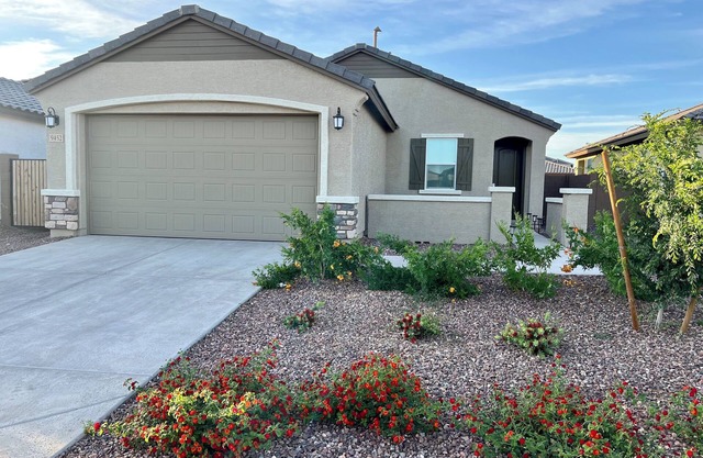 Cardinals Stadium 3BR/2BA House