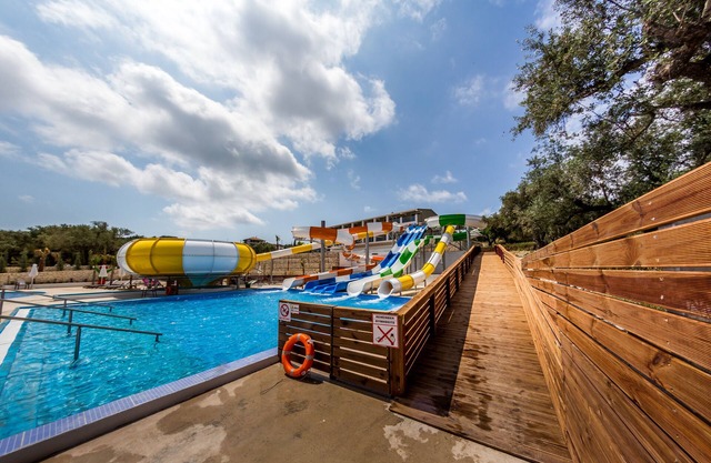 Caretta Paradise Resort & Waterpark