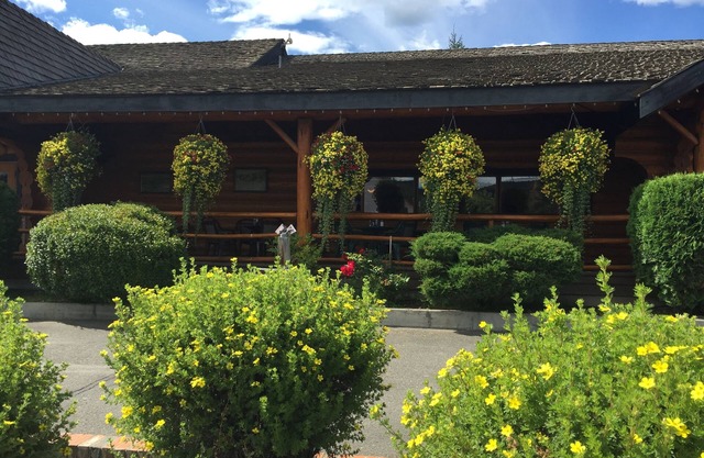 Cariboo Lodge