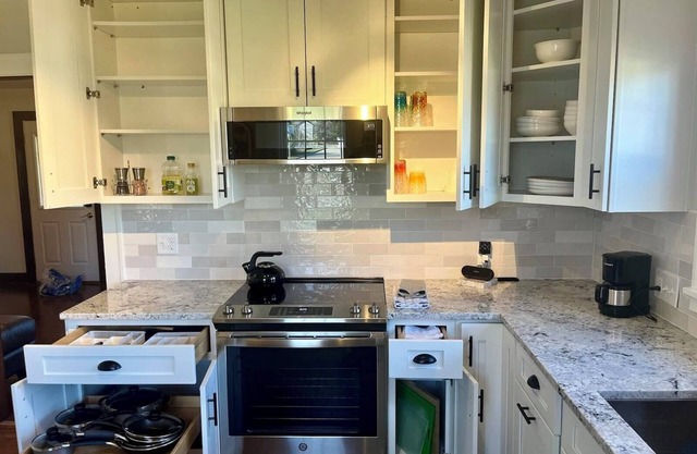 Carmel "Homeplace" Cottage - 2BR 1bath