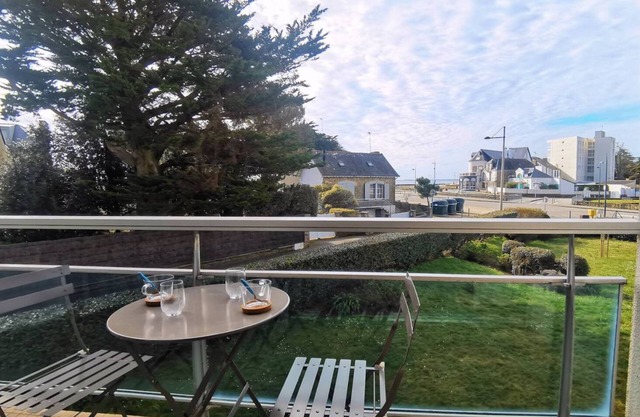Carnac plage, comfortable T2 with terrace and parking 3mn from Grande-Plage