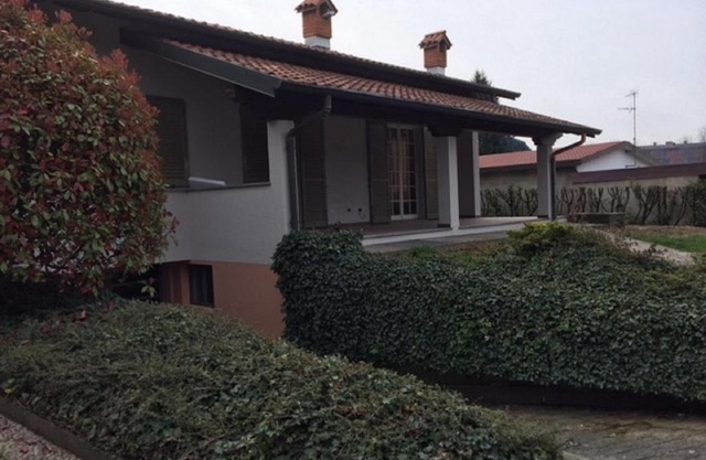 CAROLINE home
