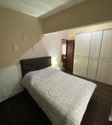 Casa agradável com lareira