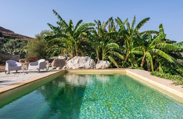 Casa Balatella con piscina by Wonderful Italy