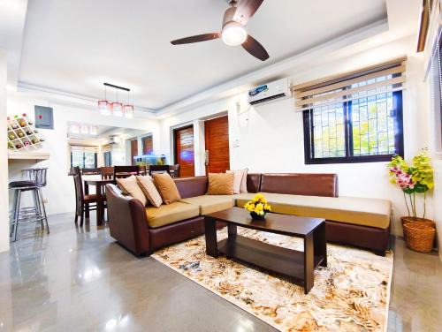 Casa Bella 3BR Home in Capas Tarlac near New Clark City