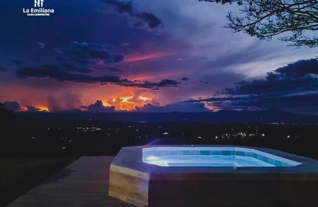 Casa Campestre Acogedora con Jacuzzi Panorámico I La Emiliana