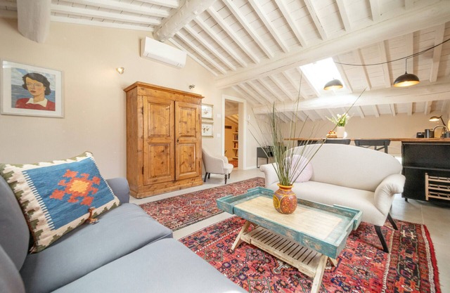 Casa Cantore Close to the Walls