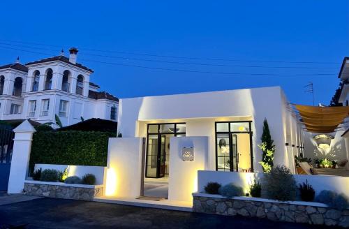 Casa Chica 1