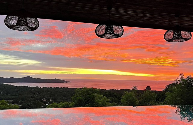 'Casa Cocoon' - Mar Vista - Panoramic Mountain & Ocean View
